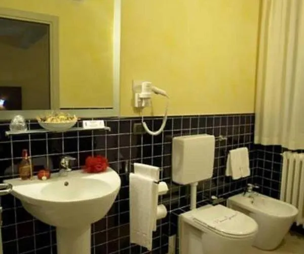 Il Pagliericcio - Smart Dentro Le Mura Gasthuis 4*